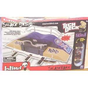  Tech Deck Blind Skatepark Snake Grind with Bonus Board 