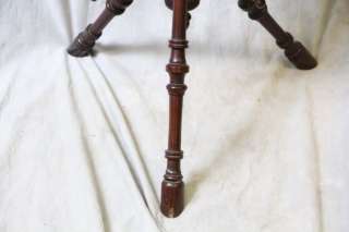 L520 ANTIQUE AMERICAN VICTORIAN EASTLAKE OCCASIONAL TABLE  