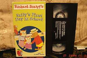 Richard Scarrys Sallys First Day At School   The Busy World of Vhs 
