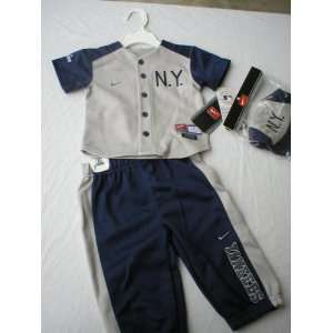  New York Yankees Derek Jeter Infant Nike Jersey, Pants 