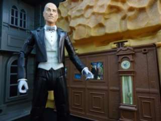Custom ALFRED PENNYWORTH Dc Universe classics direct action figure 