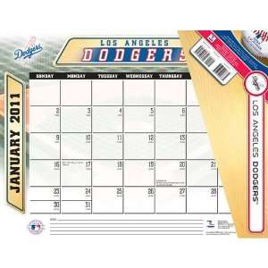  Los Angeles Dodgers 2011 Desk Calendar: Sports & Outdoors