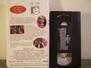 Walt Disney ANNIE VHS Movie 786936119527  