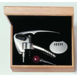  Swift Wine Gift Set in Natural Wood Box   3 Pieces 