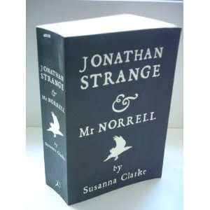  Jonathan Strange and Mr. Norrell  A Novel (9789172637894 