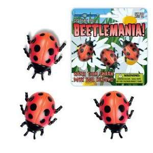  Club Earth   BeetleMania   Walking Ladybugs Toys & Games