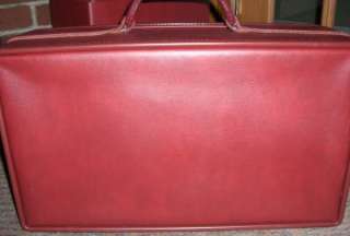 VINTAGE RED HARTMANNS LUGGAGE CARRY ON SUITCASE  