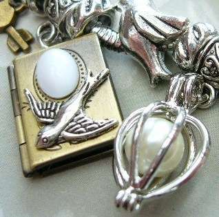 The Hunger Games Mockingjay Inspired Book Locket Arrow Pearl Charm 