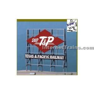   HO Scale Texas & Pacific Ship T&P Billboard Kit (small): Toys & Games