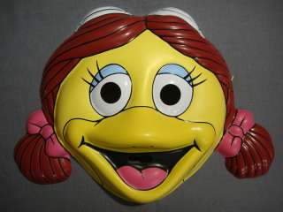 YOU ARE BUYING A BRAND NEW, McDONALDS BIRDIE HALLOWEEN MASK.