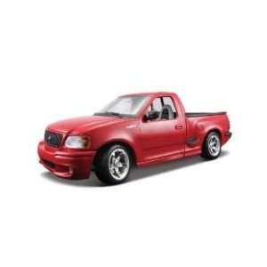   : Red Ford Svt F 150 Lightning 1:18 Scale Die Cast Car: Toys & Games