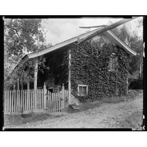   Inn,Hickory Nut Gap,Buncombe County,North Carolina: Home & Kitchen