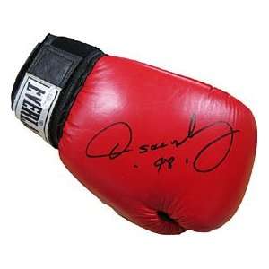  Oscar De La Hoya Autographed/Signed Boxing Glove (JSA 
