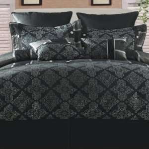   Piece Comforter Set in Black / Silver / Beige   Queen