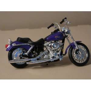  2000 FXDL Dyna Low Rider 1:18 Scale Series 28: Toys 