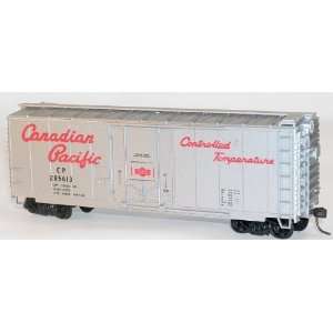  ACCURAIL HO 40 STEEL PD BOXCAR CP KIT Toys & Games