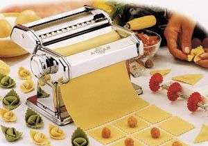   Atlas model 160 Pasta Machine w/ 6 cutter Made in Italy  