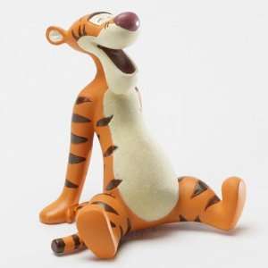  Disney Showcase Cast of Characters   Laugh With Tigger 