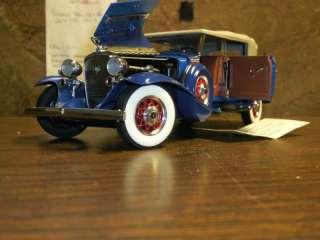 Franklin mint 1/24th scale 1932 Cadillac V 16  