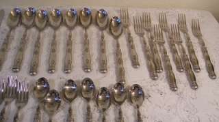 SOUTHERN LIVING AT HOME GALLERY STAINLESS FLATWARE 40 PCS NICE!  