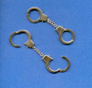 Novelty Mini Handcuff (Thumbcuff) Keychain Keyring New  