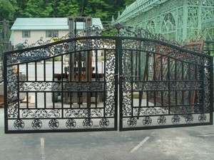 VICTORIAN STYLE CAST AND TUBULAR IRON DRIVEWAY GATES  