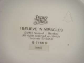Precious Moments   E7156R  MIB  I BELIEVE IN MIRACLES   Boy w Baby 