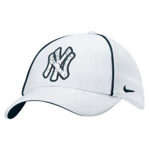   New York Yankees White Updated Wool Classic Hat