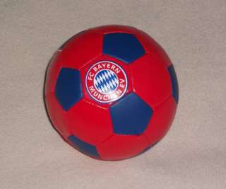 kleiner weicher Fußball von FC Bayern München, wie NEU in 