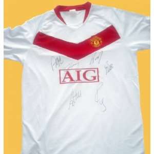 Manchester United Team Autographed / Signed Soccer Jersey