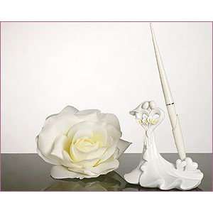    Bride and Groom with Calla Lily Bouquet Pen Set: Everything Else