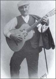 Guitarra de Carrillo Vicente, avivada preocupado. Flamenco Negra