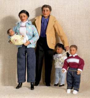 dollhouse miniature DIAZ HISPANIC DOLL FAMILY PEOPLE 1  