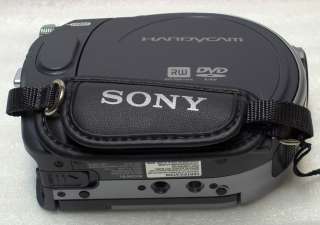 Sony DCR DVD205 Digital DVD Camcorder, Video Recorder, 60 DAYS 