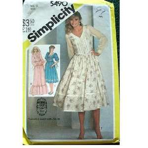  MISSES DRESS IN TWO LENGTHS   GUNNE SAX SIZE 14 SIMPLICITY 